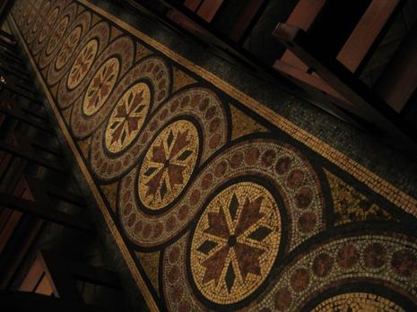 Il faisait d’elle ce qu’elle voulait. allee.1214126168.jpg