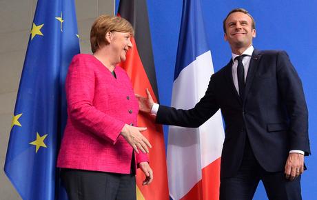 Deutsche Mutti Deutsche Mutti