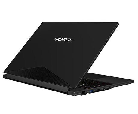 GIGABYTE présente le Aero 15X GIGABYTE AERO 15 X présentation