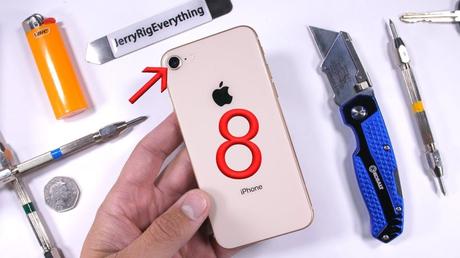 L'iPhone 8 soumis à des tests de torture et de pliabilité iphone 8 tests torture 1024x576 - L'iPhone 8 soumis à des tests de torture et de pliabilité