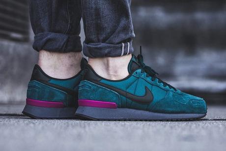 La Nike Air Vortex “Dark Atomic Teal” a débarqué aujourd’hui La Nike Air Vortex “Dark Atomic Teal” a débarqué aujourd’hui