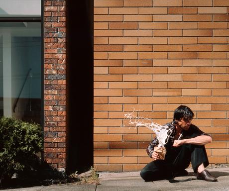 Jeff Wall la photographie mise en scène jeff wall, photography, staged photography, cinematographic photography, canada, photographe canadien