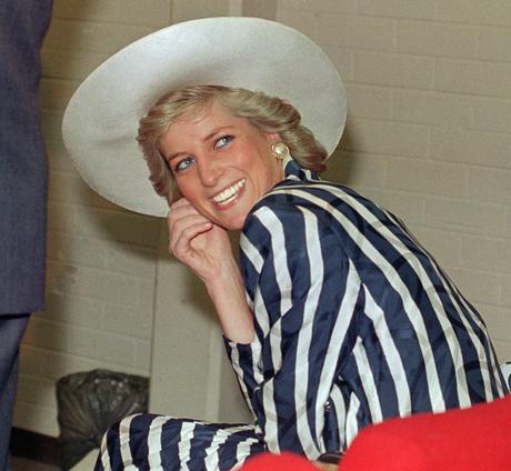 A Guide To Cool : Volume 37 – Lady Diana A Guide To Cool : Volume 37 – Lady Diana