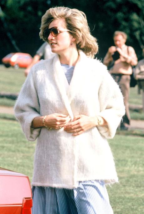 A Guide To Cool : Volume 37 – Lady Diana A Guide To Cool : Volume 37 – Lady Diana