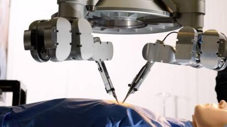 LYMPHOEDÈME : Une super-microchirurgie avec des mains de robot