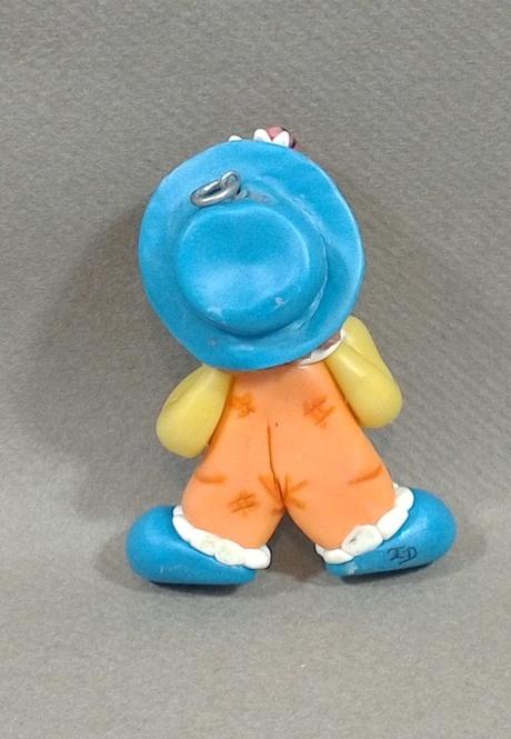 Pendentif clown en porcelaine froide Pendentif clown en porcelaine froide