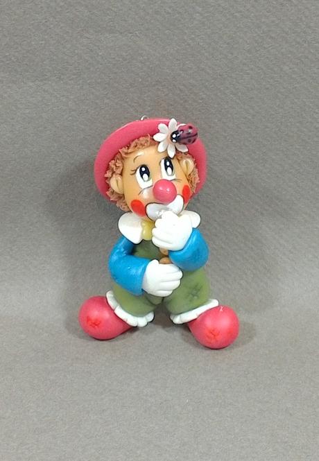Pendentif clown en porcelaine froide Pendentif clown en porcelaine froide