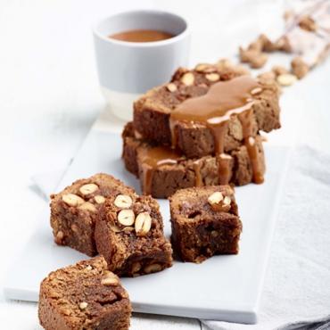 Brownie bio aux chouchous et sa sauce caramel Recette bio : Brownie bio aux chouchous et sa sauce caramel, chocolat noir bio Belledonne