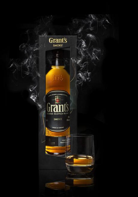 Le whisky Grant’s Smoky se pare d’un coffret pour les fêtes Le whisky Grant’s Smoky se pare d’un coffret pour les fêtes
