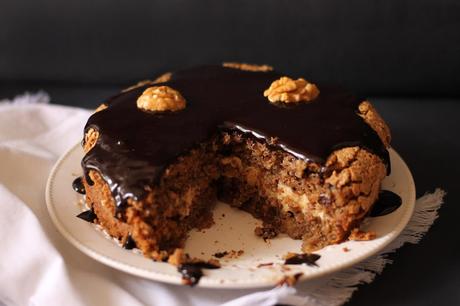 Gâteau moelleux aux noix, café et chocolat {sans gluten}