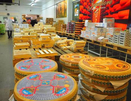 MIN de RUNGIS Fromages et produits laitiers MIN RUNGIS LES PRODUITS LAITIERS
