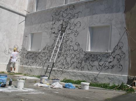 MUTO wall-painted animation peinte murs publics
