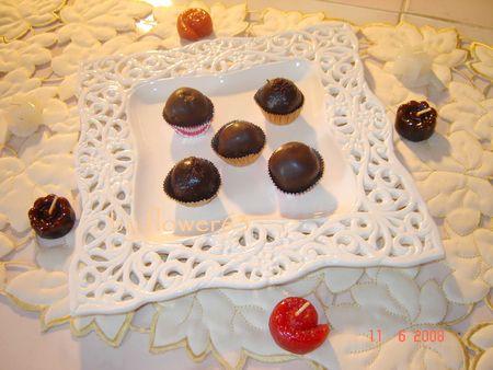 Boules cerises-noix de coco DSC05296