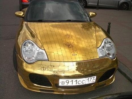 Porsche plaqué or