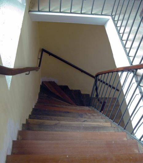 escalier.1216116489.jpg