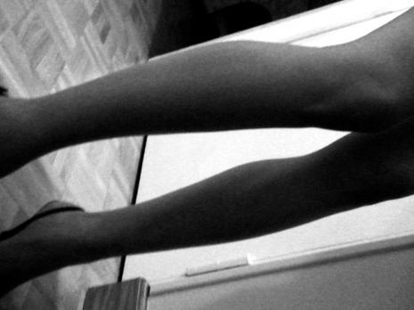 Now don't take it personnal knees.jpg