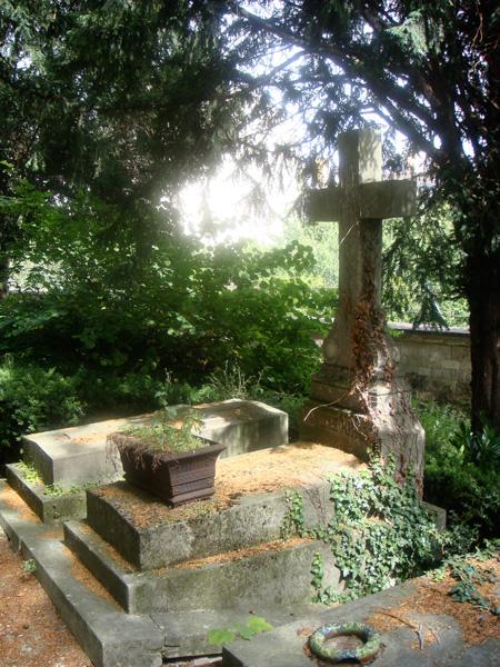 La Mère LeTabouret Cimetière du Père LaChaise