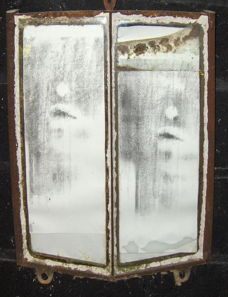 lucarne aux esserres détournement en cadre photos détournement de lucarne