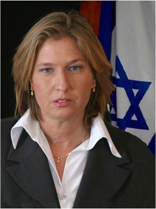 Tzipi Livni a fait ses premières armes dans le Kidon... et en France Tzipi Livni a fait ses premières armes dans le Kidon... et en France