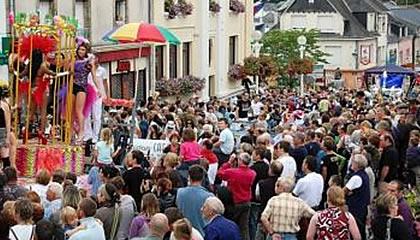 Gourin, petite ville de Bretagne, fête la gay pride