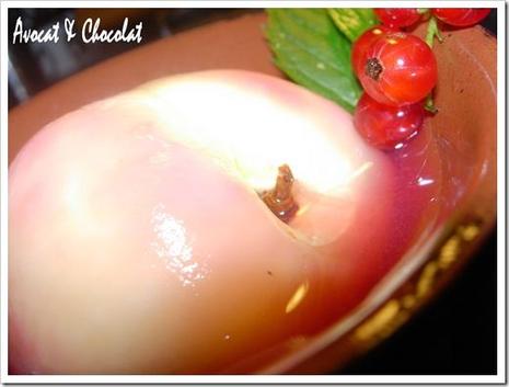 ** Nectarines blanches pochées et son sirop léger de groseille parfumé au romarin prêt en 10 minutes* blog 138