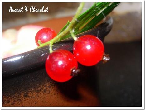 ** Nectarines blanches pochées et son sirop léger de groseille parfumé au romarin prêt en 10 minutes* blog 159