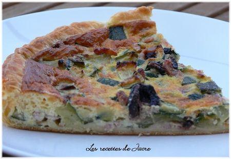tarte feuilletée aux courgettes, olives noires et bleu d'Auvergne