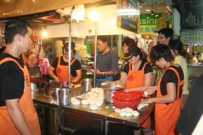 Blog de taiwaninside : Taiwan, vue de l'intérieur, Petit pain fourré au marché de nuit