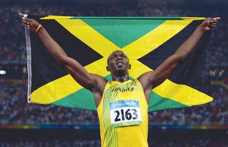Astonishing Bolt shatters record