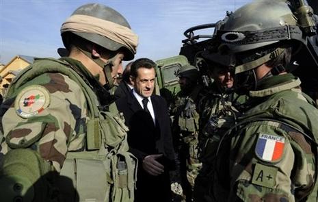 Kouchner : Les soldats français sont tombés 