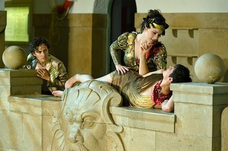 Queen Poppea —Opera Incognita marie Monteverdi au groupe Queen au Müllersches Volksbad de Munich Queen Poppea —Opera Incognita marie Monteverdi au groupe Queen au Müllersches Volksbad de Munich