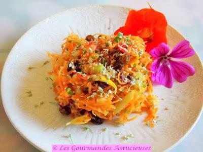 Salade carottes et concombre aux raisins (Vegan)