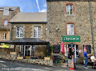 Le showroom de Toiles de Mayenne à Fontaine-Daniel