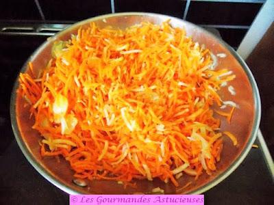 Sauce aux carottes et aux tomates au Papalo (Vegan)