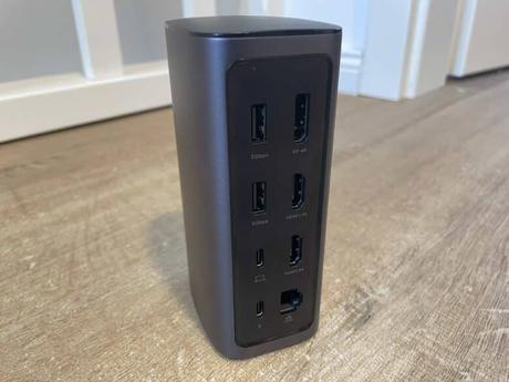 Test triple affichage de la station d'accueil UGREEN