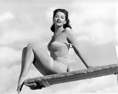 Bouillante et exotique : Yvonne De Carlo