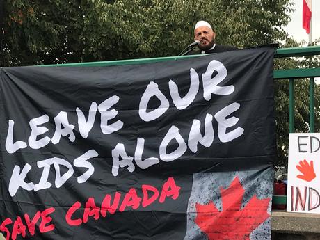 La Haine Sous Prétexte Qu'on Protège Les Enfants