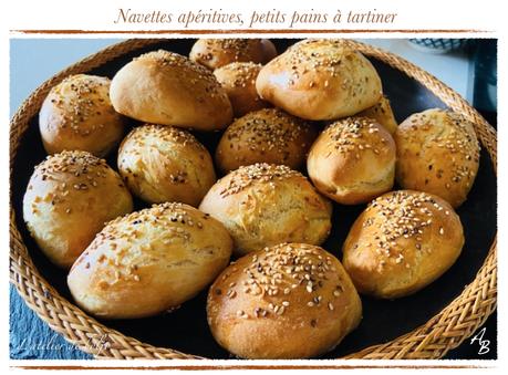 Navettes apéritives (petits pains à tartiner), et rillettes de chorizo