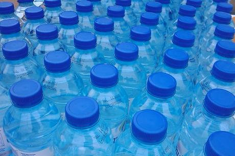 Charity Hub – WordPress à but non lucratif/collecte de fonds plastic water bottles
