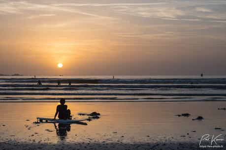 the endless summer au Dossen à Santec Finistère Bretagne surf sunset