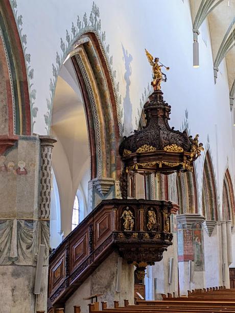 Memmingen —  Martinskirche /Église St Martin — Fotoreportage 36 Bilder / 36 photos