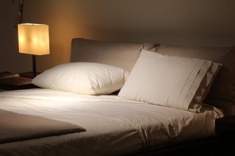 Idées de déco de lit : comment bien se servir des coussins ?