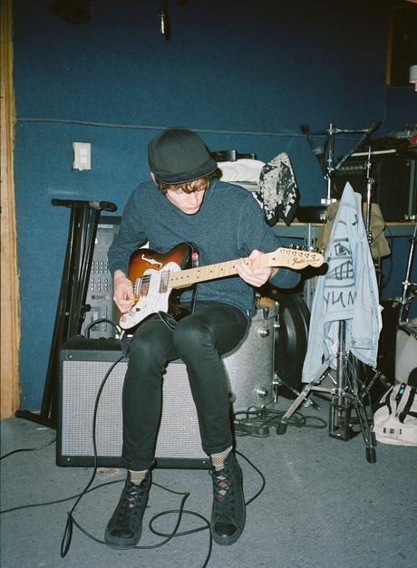 La Race Humaine Au Pédoncule Charnu