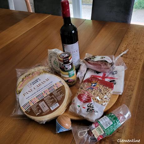 Spianatine con crema di formaggio e lardo