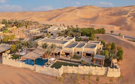 Les Nouvelles Villas Sahra et Al Sarab: Synonyme d’Opulence au Qasr Al Sarab Desert Resort d’Anantara