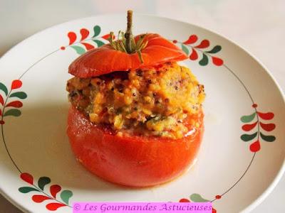Tomates farcies complètes aux lentilles et au quinoa (Vegan) Tomates farcies complètes aux lentilles et au quinoa (Vegan)