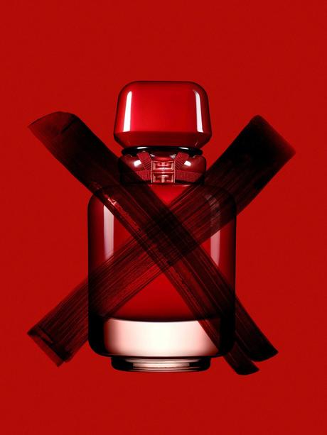 Givenchy dévoile L’Interdit Rouge Ultime, l’eau de parfum de l’attraction ultime