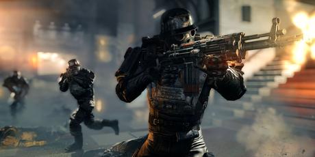6 franchises de jeux vidéo qui ont été redémarrées plusieurs fois Wolfenstein Le Nouvel Ordre ennemi tenant un pistolet