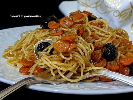 Spaghettis aux carottes et olives ( très faciles à préparer)