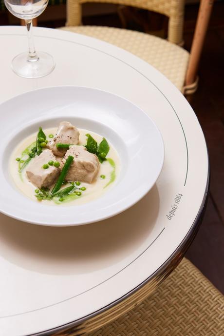 Les Deux Magots : Découvrez la quintessence du Paris gourmand Les Deux Magots : Découvrez la quintessence du Paris gourmand